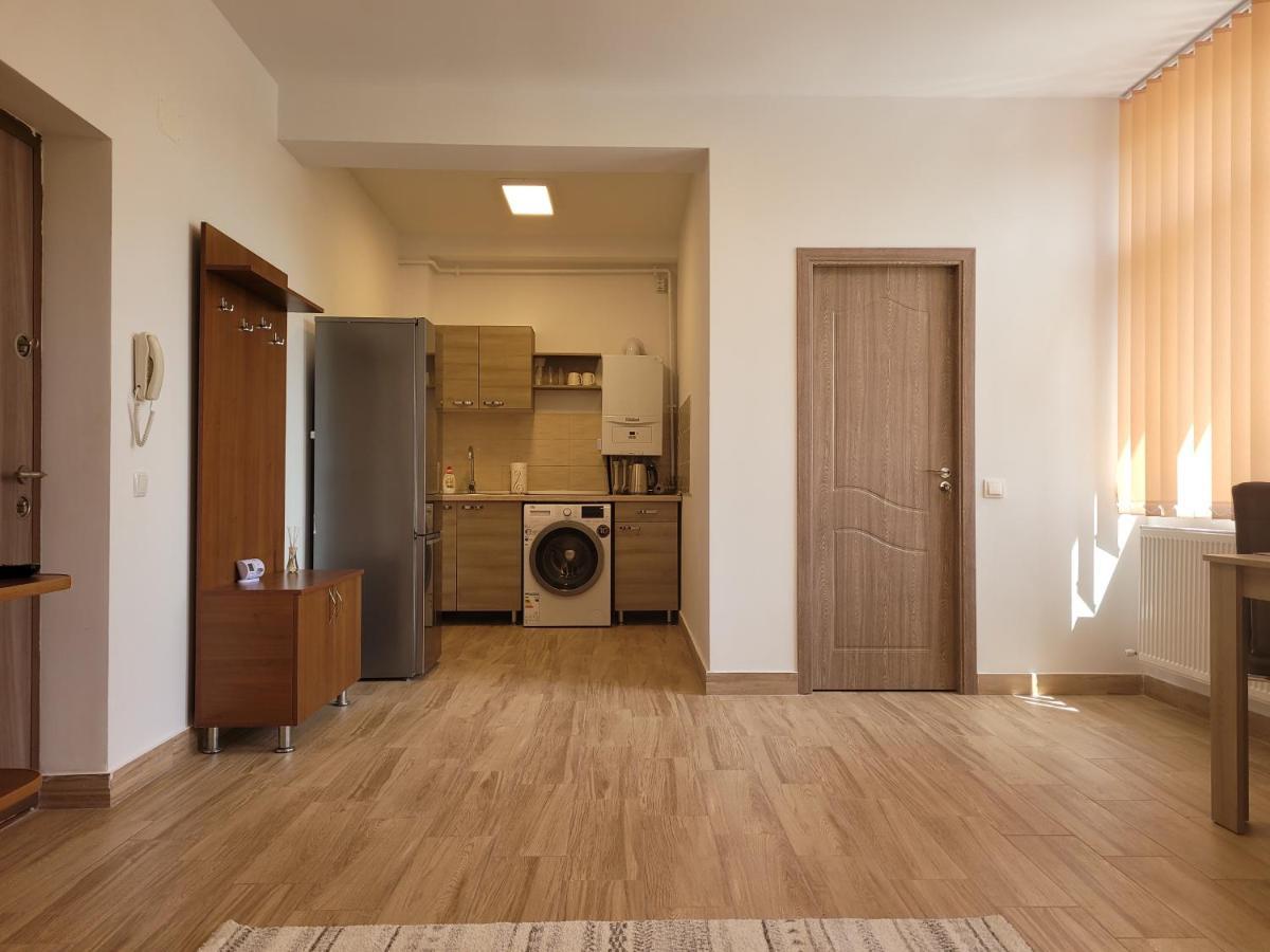 Apartamente Livada Râmnicu Vâlcea Exterior foto