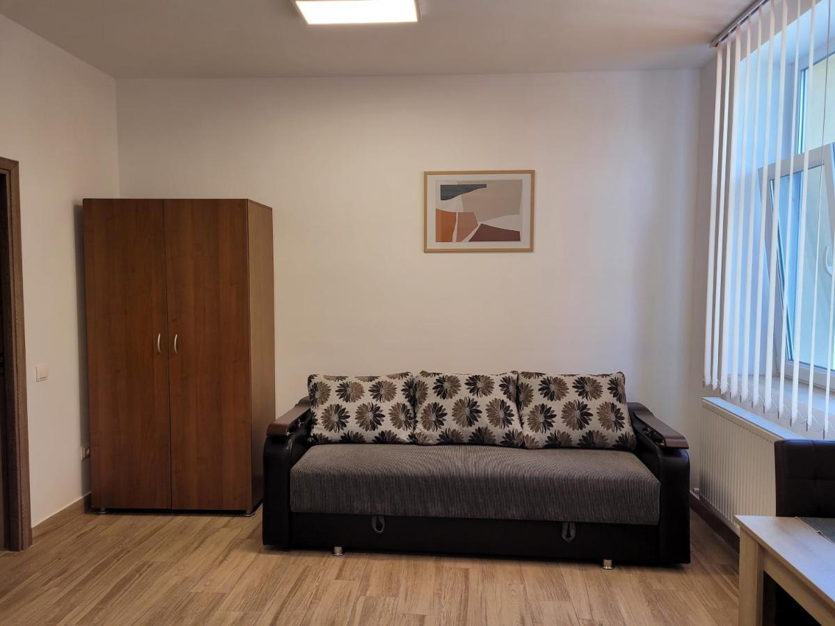 Apartamente Livada Râmnicu Vâlcea Exterior foto